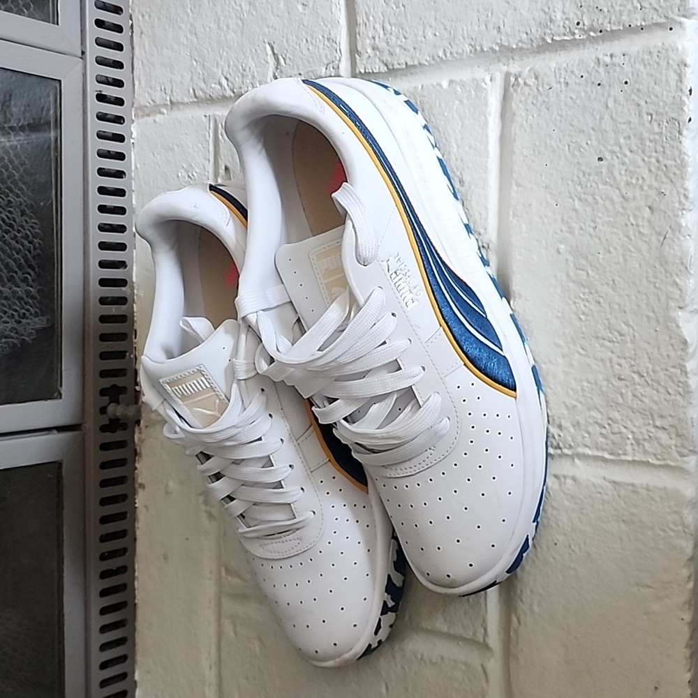 Puma white/blue/gold sneakers M